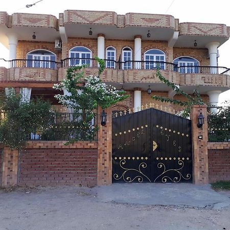 Angel Eyes House Daire Luksor Dış mekan fotoğraf